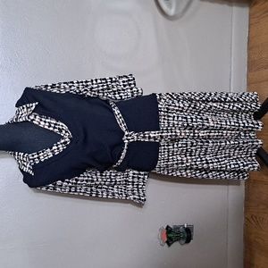 Erika Lynn Women's  Layerd look Fit & Flare Knit Polyester Dress Sz. L EUC